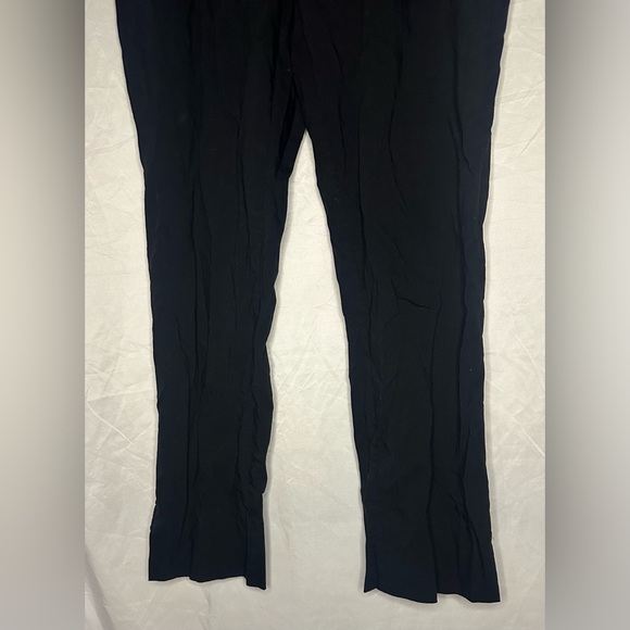 Marla Wynne Women’s Black Pants size 10 has Stylish split at ankle of pants - Picture 3 of 10